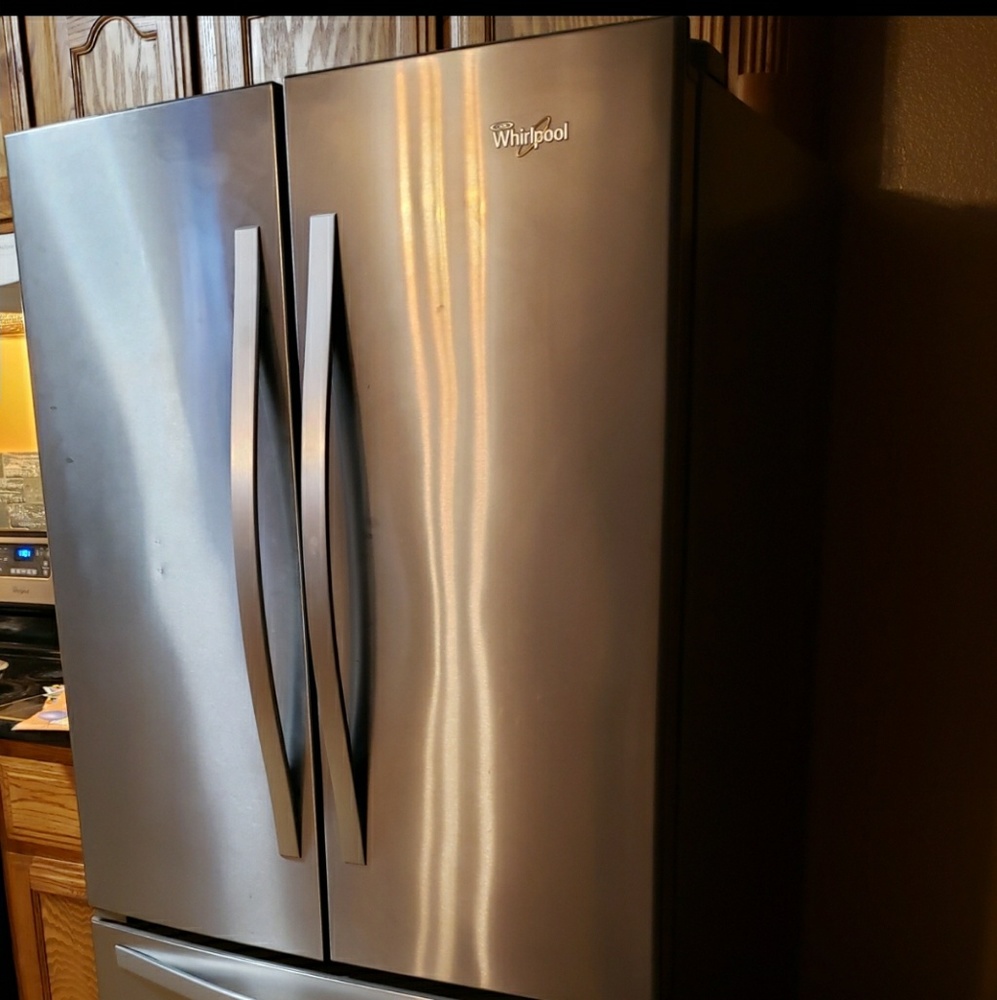 Stove & refrigerator